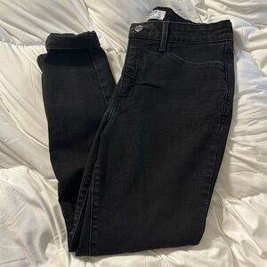 Levi’s Ultra High Rise Super Skinny Black Jeans